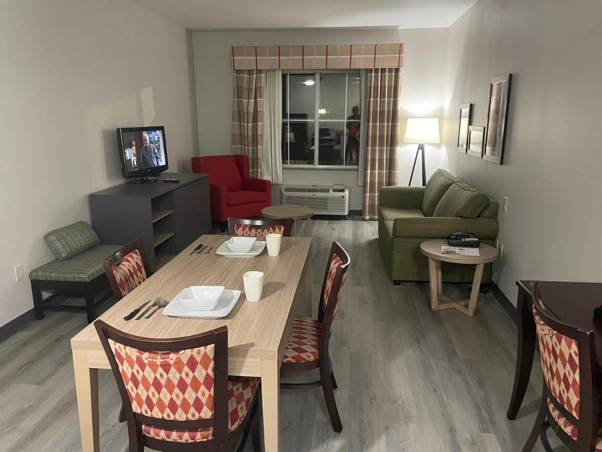 Country & By Radisson, College Station, Tx 3* College Station