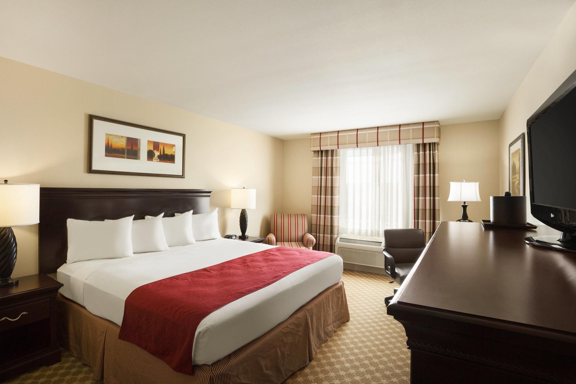 Hotel Country & By Radisson, College Station, Tx