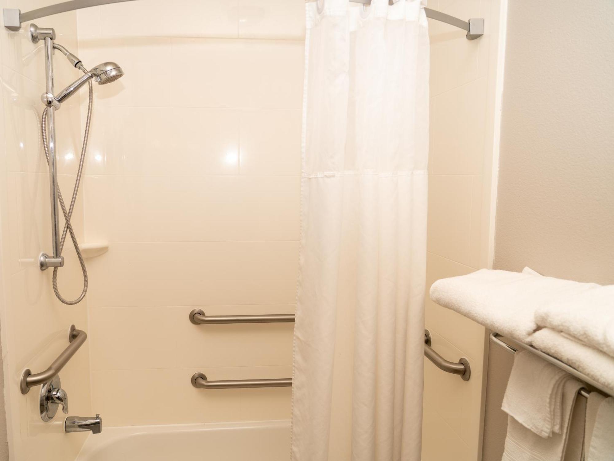 Hotel Country & By Radisson, College Station, Tx College Station