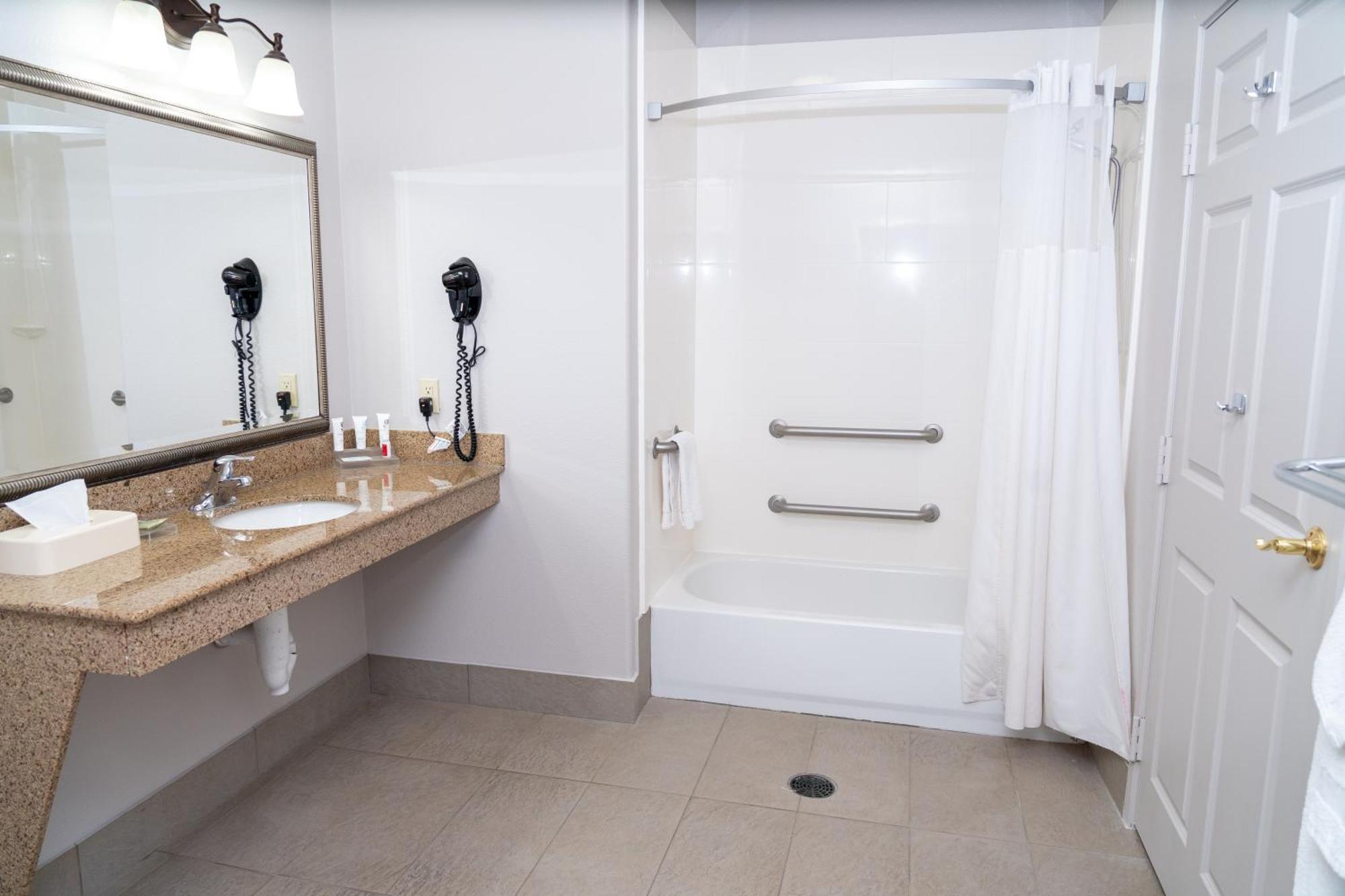 Country & By Radisson, College Station, Tx 3* College Station