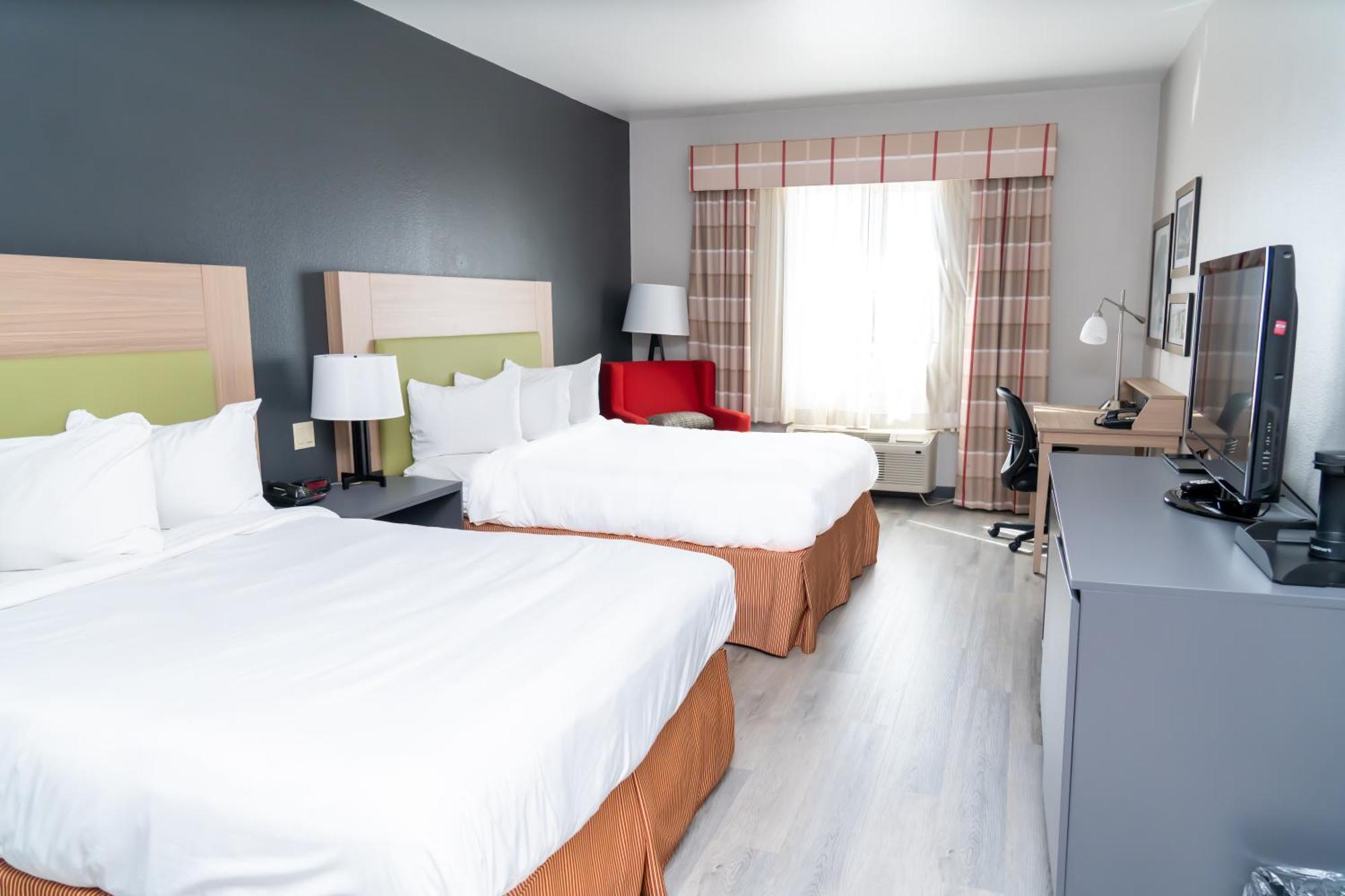 Hotel Country & By Radisson, College Station, Tx 3*