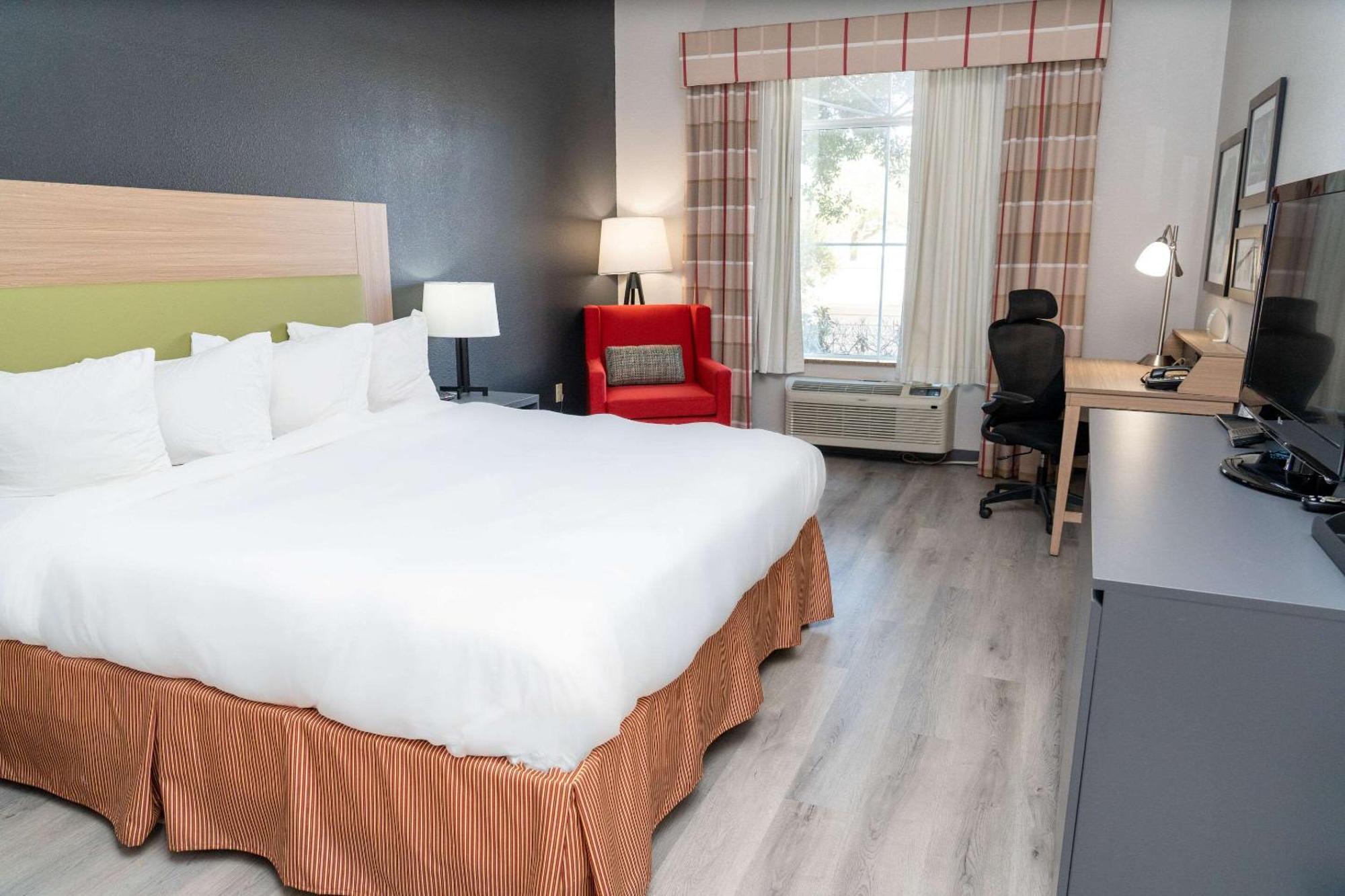 Country & By Radisson, College Station, Tx 3*