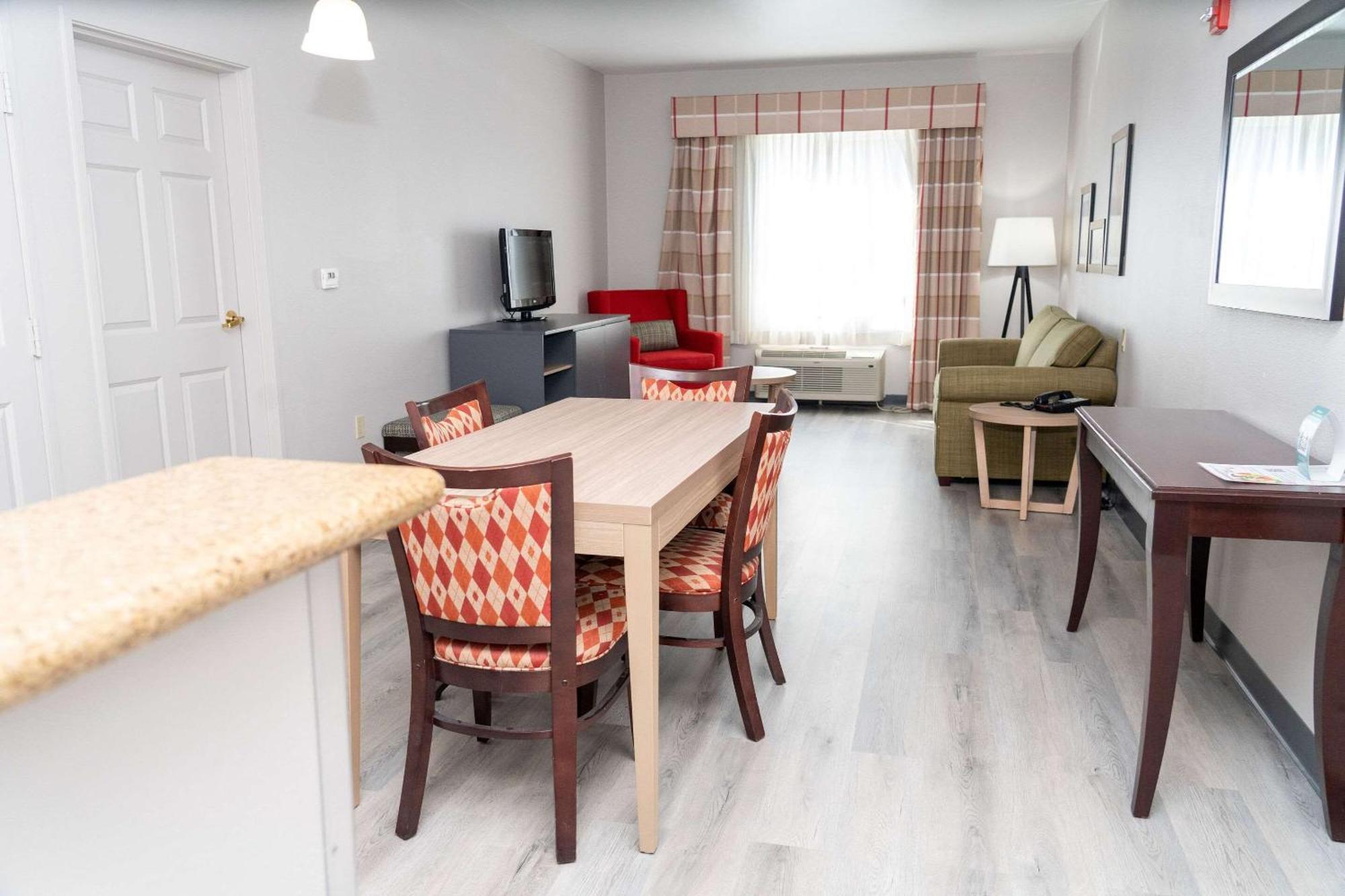 Hotel Country & By Radisson, College Station, Tx