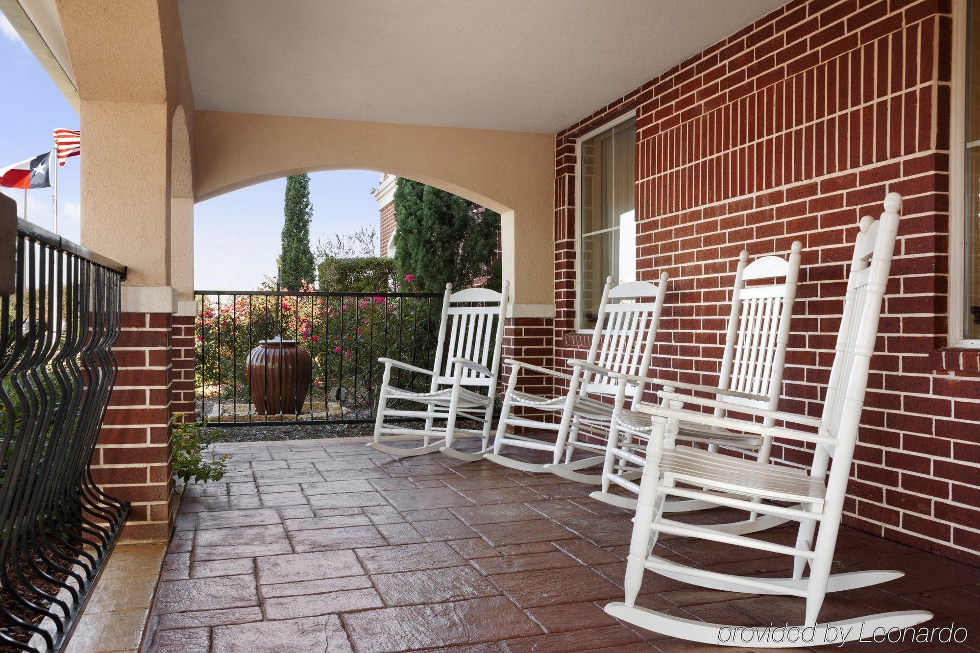 Country & By Radisson, College Station, Tx Hotel