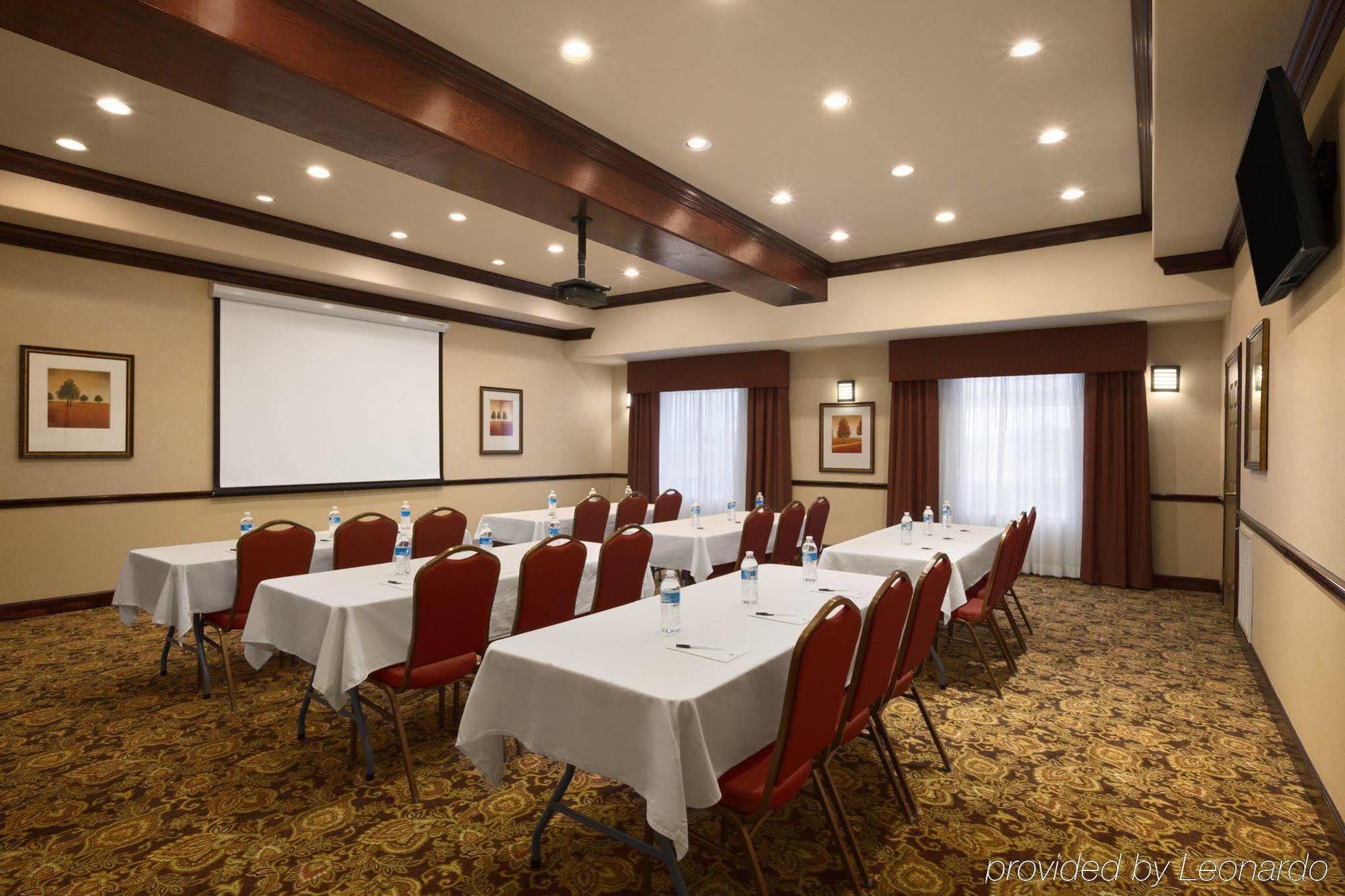 Country & By Radisson, College Station, Tx