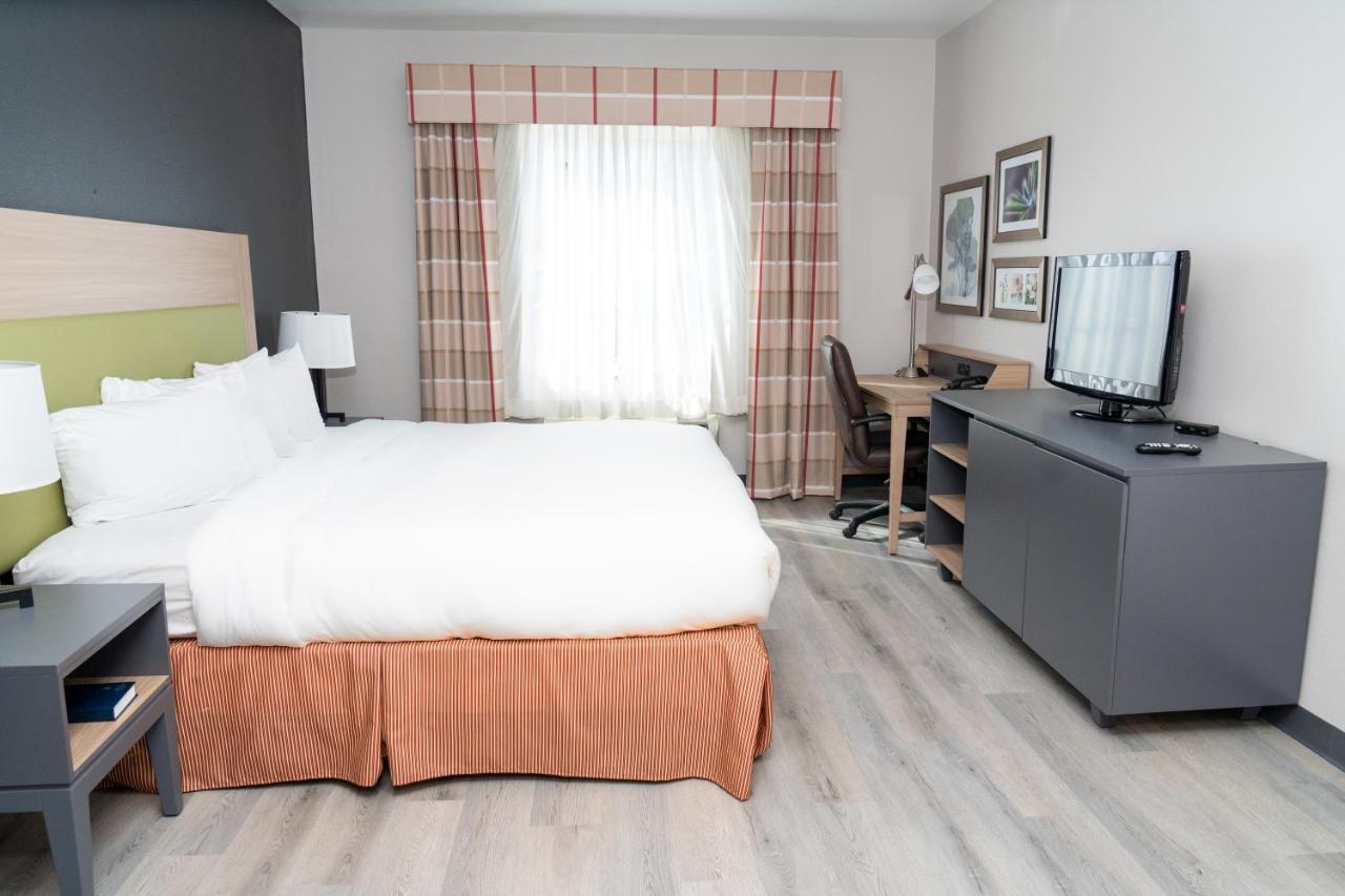 Country & By Radisson, College Station, Tx Hotel College Station