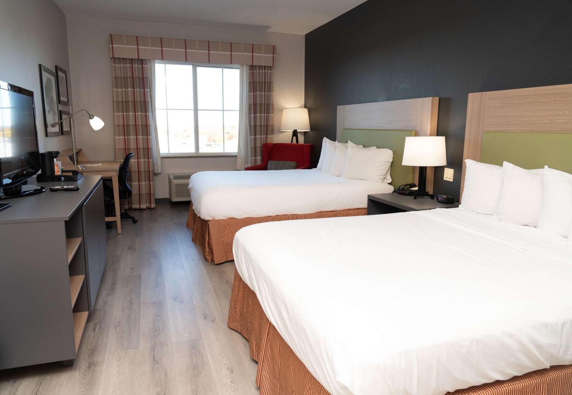 Country & By Radisson, College Station, Tx College Station