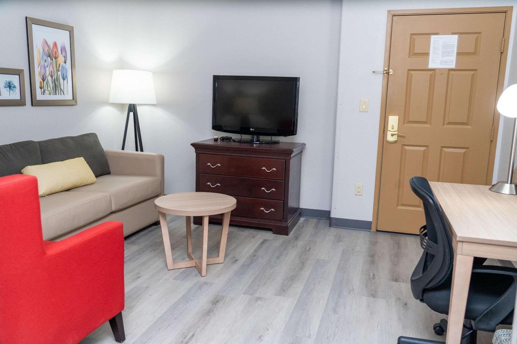 Country & By Radisson, College Station, Tx College Station