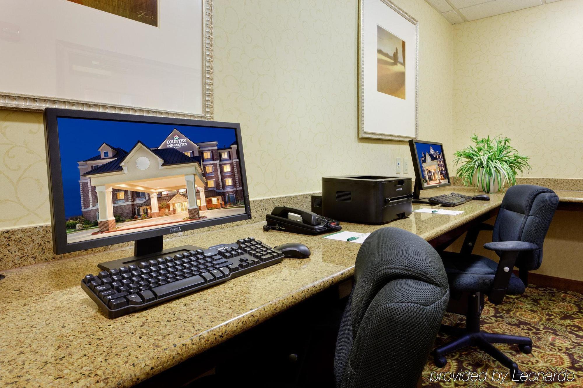 Country & By Radisson, College Station, Tx Hotel College Station